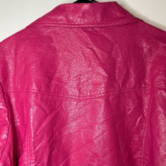 Hot pink crinkled vegan leather pointed collar button down pockets trench coat! - Picture 9 of 14